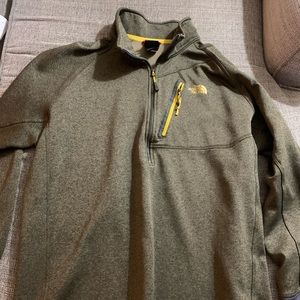 North face 1/4 zip pullover